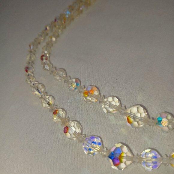 Vintage white crystal choker - Picture 3 of 7